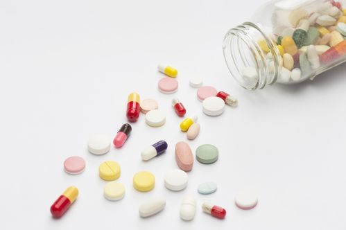 白马股步长制药遭遇首次巨亏：转型之路的阵痛与挑战